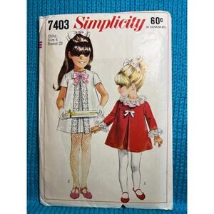 Simplicity 7403 Sewing pattern Girls A line dress 1960s size 4